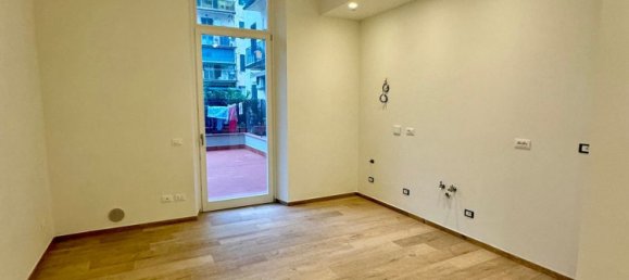 3غرفة شقة في Florence, Italy رقم 49277 10