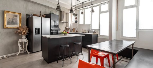 2 bedrooms Villa in Paris, France No. 360741 4