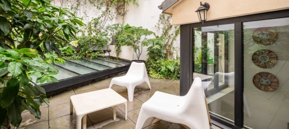 2 bedrooms Villa in Paris, France No. 360741 2