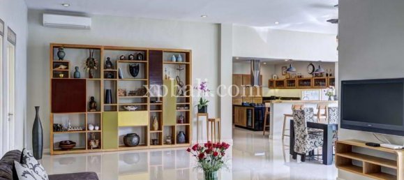 4 Schlafzimmer Villa in Kerobokan, Indonesia, Nr. 3788 13