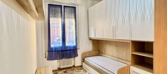 4 rooms Apartment in Ferrara, Italy No. 30199 7