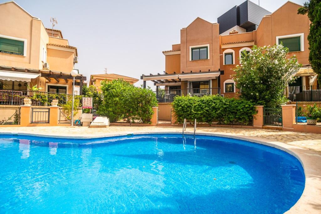 3 bedrooms Villa in Torrevieja, Spain No. 194806