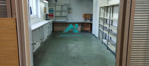 440m² Warehouse in Madrid, Spain No. 175639 4