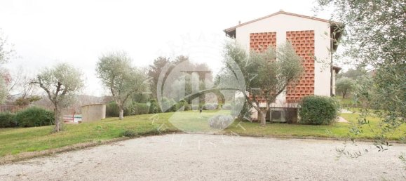 6 Schlafzimmer Schlösser in Palaia, Italy, Nr. 54574 10