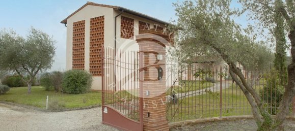 6 Schlafzimmer Schlösser in Palaia, Italy, Nr. 54574 4