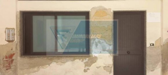 35m² Office in Syracuse, Italy No. 246915 3