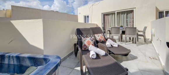 3 bedrooms Penthouse in Sliema, Malta No. 8452 4