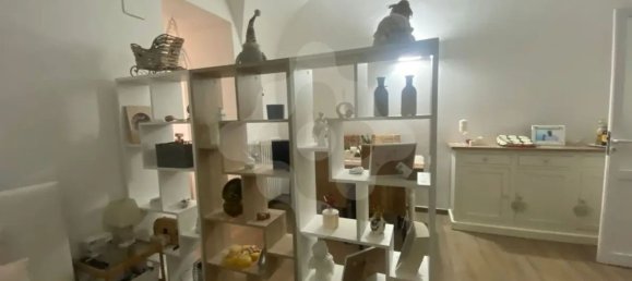 Casa de 2 habitaciónes en Bari, Italy No. 213376 10