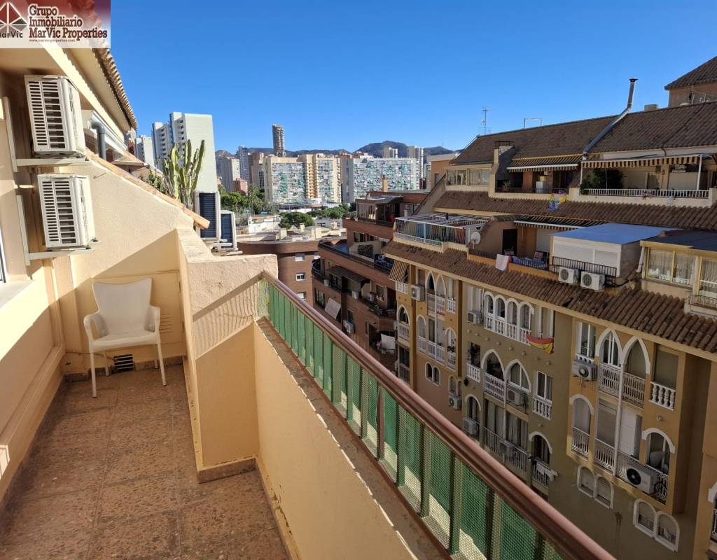 Ático de 2 dormitorios en Benidorm, Spain No. 31461