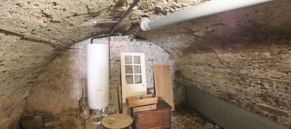 3 bedrooms House in Chartres, France No. 93915 8