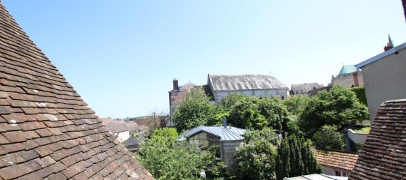 3 bedrooms House in Chartres, France No. 93915 9