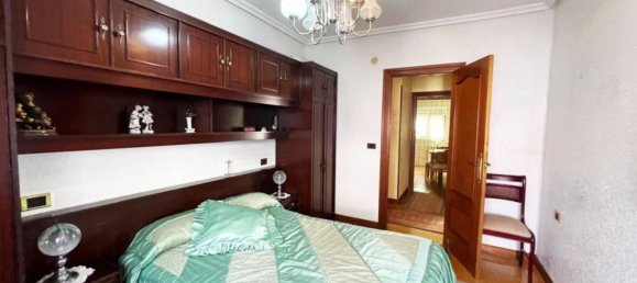 Apartamento de 3 dormitorios en Santoña, Spain No. 161167 28