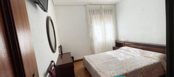 Apartamento de 3 dormitorios en Santoña, Spain No. 161167 6