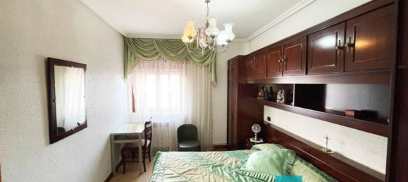 Apartamento de 3 dormitorios en Santoña, Spain No. 161167 25