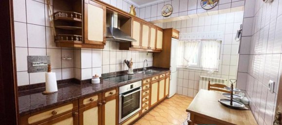 Apartamento de 3 dormitorios en Santoña, Spain No. 161167 9