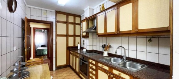 Apartamento de 3 dormitorios en Santoña, Spain No. 161167 8
