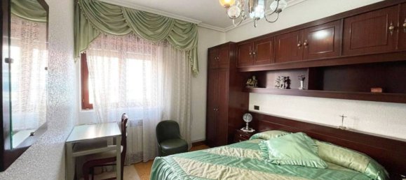 Apartamento de 3 dormitorios en Santoña, Spain No. 161167 27