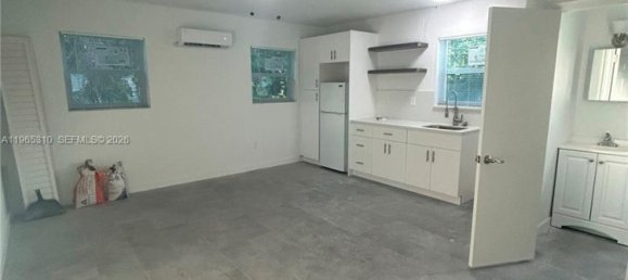 194.17 m² terreno en venta en Miami, Miami-Dade, Florida, USA № 615634 4