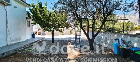 2 غرف نوم فيلا في Leporano, Italy رقم 340188 46