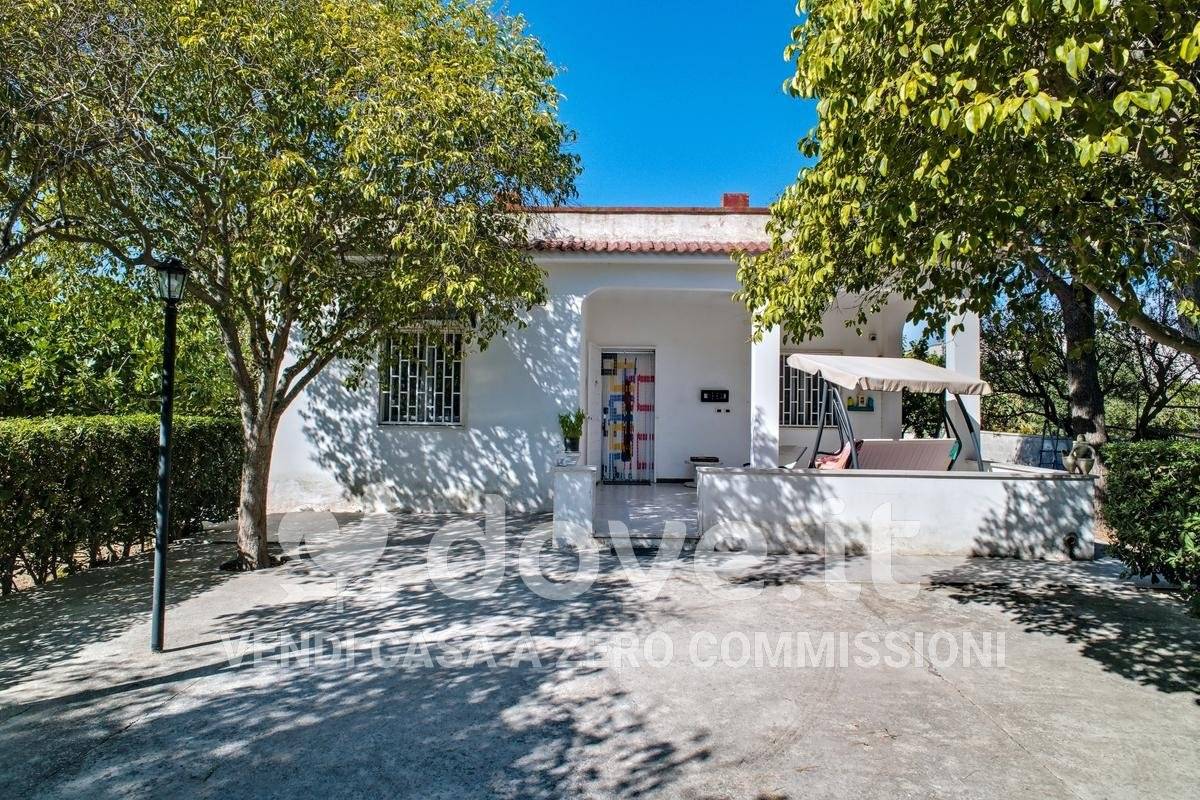 2 غرف نوم فيلا في Leporano, Italy رقم 340188