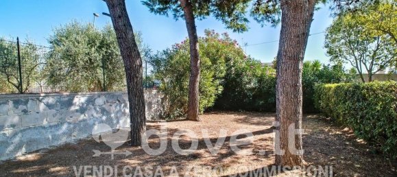 2 غرف نوم فيلا في Leporano, Italy رقم 340188 50