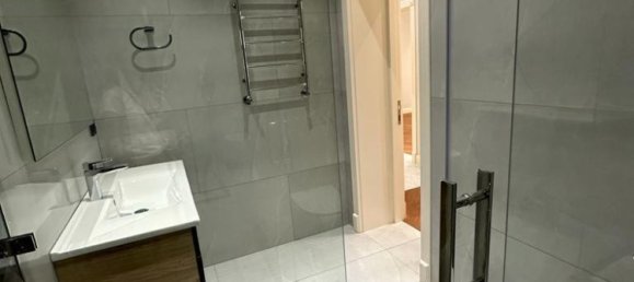 4 bedrooms Apartment in Nasimi, Azerbaijan No. 1972 18