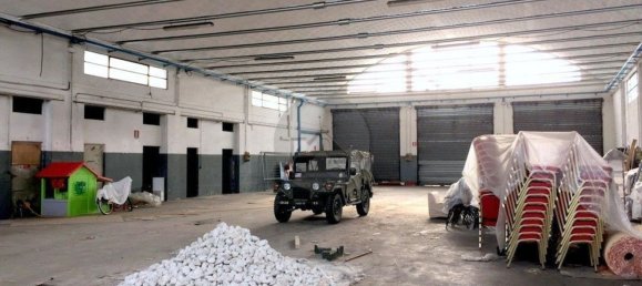 Lagerhaus in Capannori, Italy 1570m², Nr. 62726 8