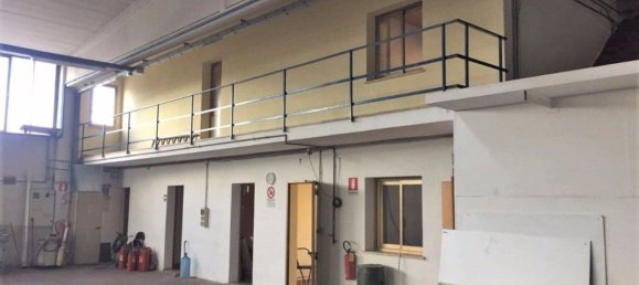 Lagerhaus in Capannori, Italy 1570m², Nr. 62726 5