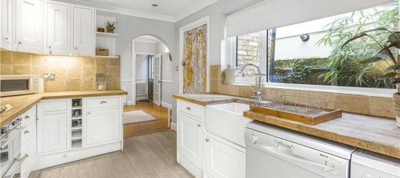 2 bedrooms House in Egham, United Kingdom No. 8639 52