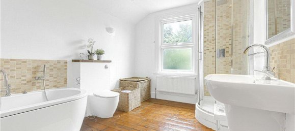 2 bedrooms House in Egham, United Kingdom No. 8639 10