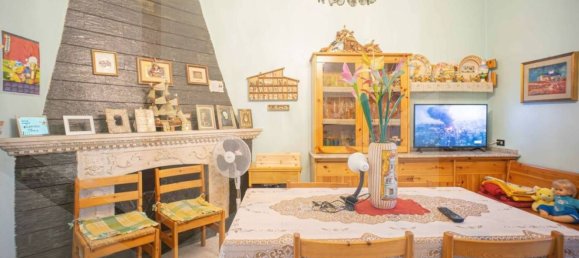 Villa de 8 habitaciónes en Bari, Italy No. 20363 8