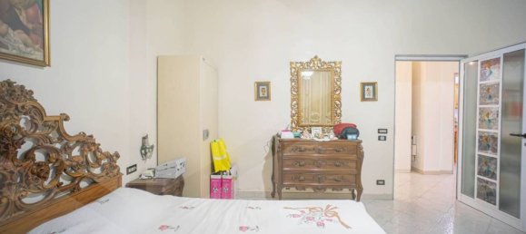 Villa de 8 habitaciónes en Bari, Italy No. 20363 15