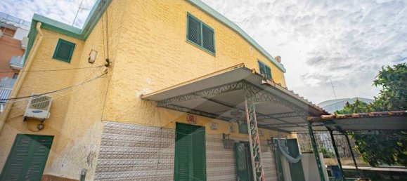 Villa de 8 habitaciónes en Bari, Italy No. 20363 43