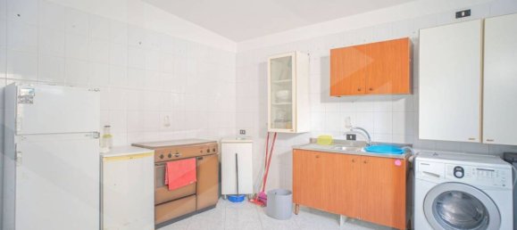 Villa de 8 habitaciónes en Bari, Italy No. 20363 30