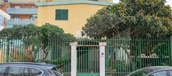 Villa de 8 habitaciónes en Bari, Italy No. 20363 45