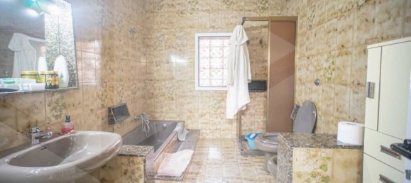 Villa de 8 habitaciónes en Bari, Italy No. 20363 16