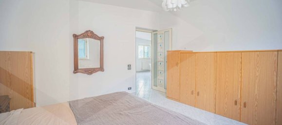 Villa de 8 habitaciónes en Bari, Italy No. 20363 35