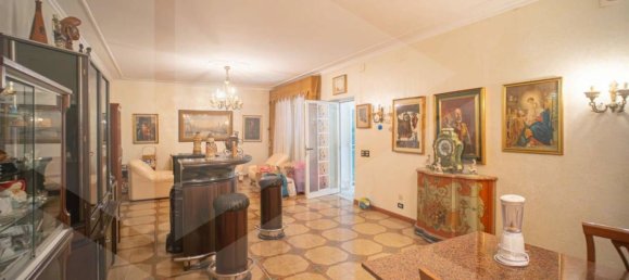 Villa de 8 habitaciónes en Bari, Italy No. 20363 20