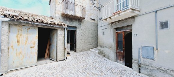 Дом с 3 спальнями в Джисси, Италия № 143150 3