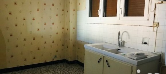 2 Schlafzimmer Haus in Montlucon, France, Nr. 203390 5