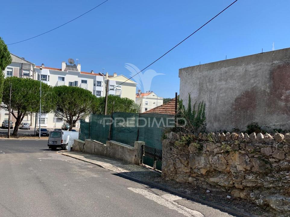  Land in Rio de Mouro, Portugal No. 34912