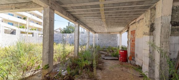 3 chambres Maison à Tavarede, Portugal No. 180371 10