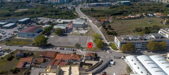 3 chambres Maison à Tavarede, Portugal No. 180371 4