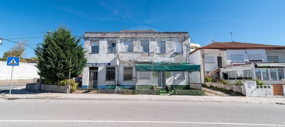 3 chambres Maison à Tavarede, Portugal No. 180371 6