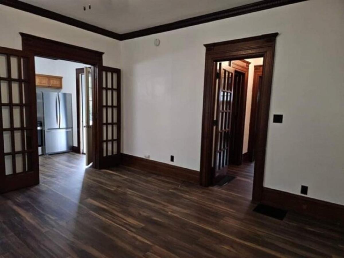 9 bedrooms House in Oil City, USA No. 412923