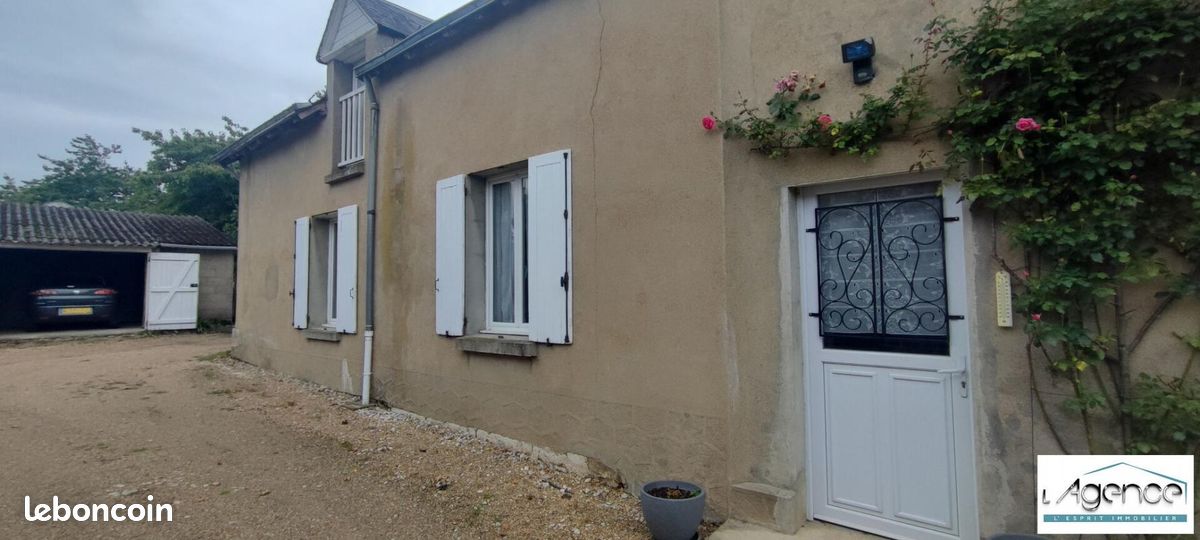 Casa de 3 dormitorios en Brou, France No. 94052