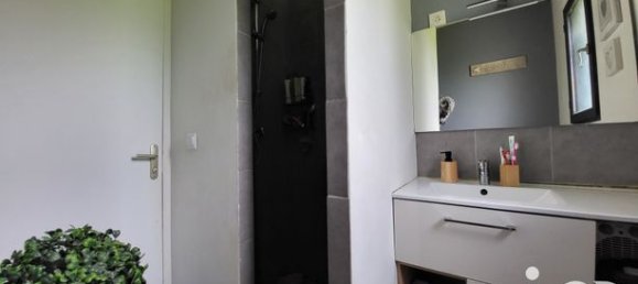 3 bedrooms House in Seine-Maritime, France No. 353898 8