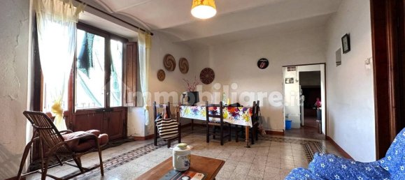 Дом с 4 спальнями в Каленцано, Италия № 79387 19