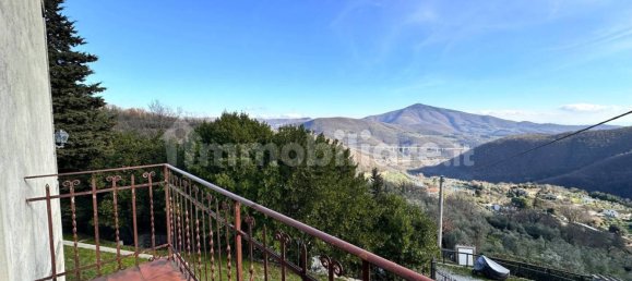 Дом с 4 спальнями в Каленцано, Италия № 79387 35