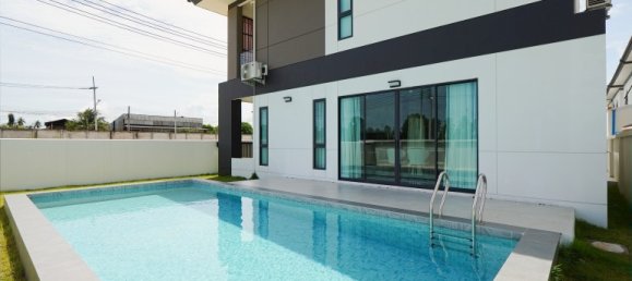 4 chambres house à vendre à Pattaya, Chonburi, Eastern Thailand, Thailand № 170981 9